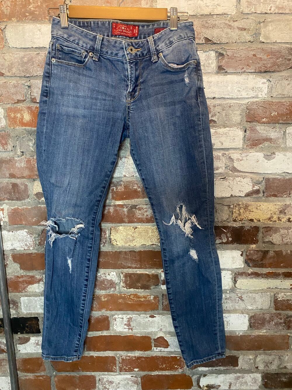 Lucky Brand Distressed Medium Wash Skinny Jeans Size 2 - Picture 1 of 6